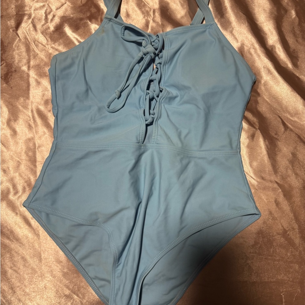 Bathing suits bundle - Picture 13 of 14